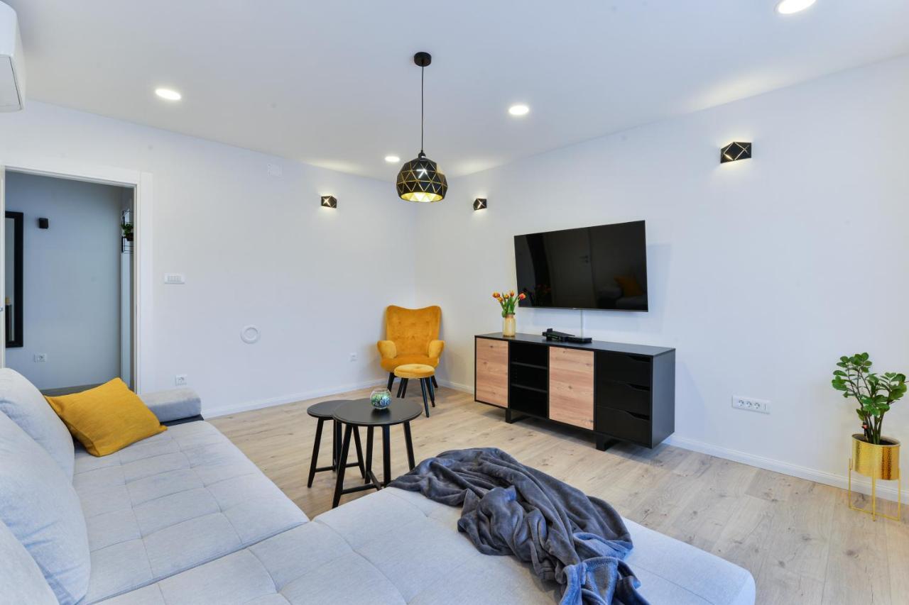 Zara Lumina Apartment Extérieur photo